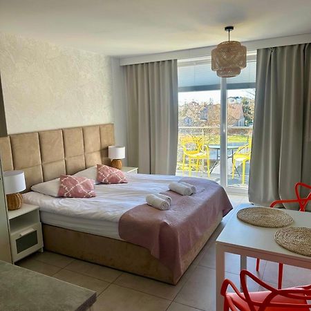 Apartamenty Sunny Stay יאסטארניה מראה חיצוני תמונה