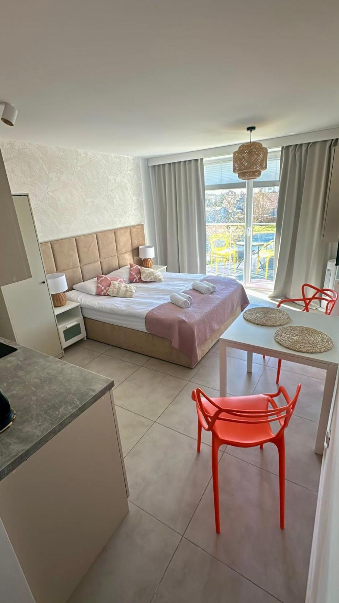 Apartamenty Sunny Stay יאסטארניה מראה חיצוני תמונה